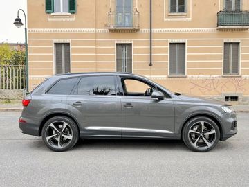 Audi Q7 - 3