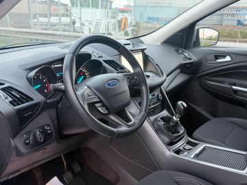 Ford Kuga - 11