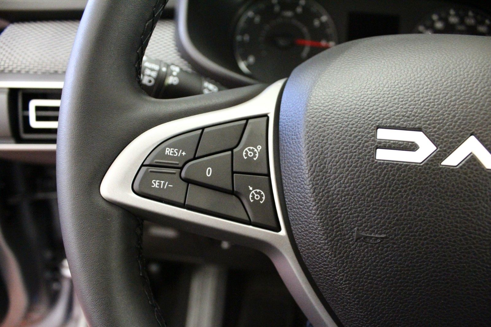 Fahrzeugabbildung Dacia Sandero TCe 90 auto Expression #15622