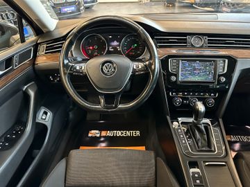 Volkswagen Passat *AHK*SZHZ*PANO*ACC*NAVI*