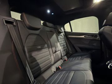 Alfa-Romeo Stelvio - 10