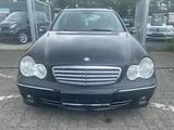 Mercedes-Benz 200 - Mercedes-Benz 200 aus 2005