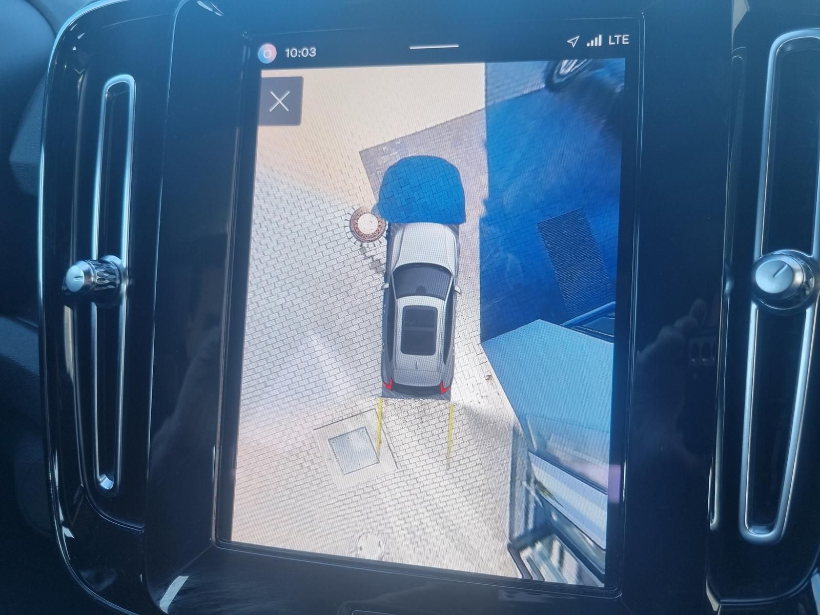 Fahrzeugabbildung Volvo XC40 Recharge Single Ext. Ultimate 'Glasdach'