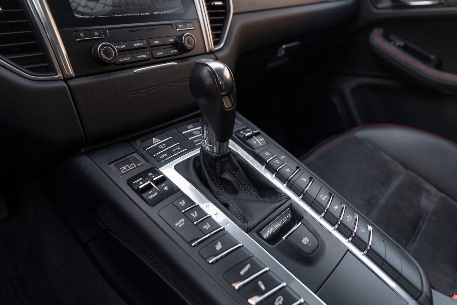 Fahrzeugabbildung Porsche Macan GTS PASM PDLS BOSE CARPLAY LUFT PANO TOTW