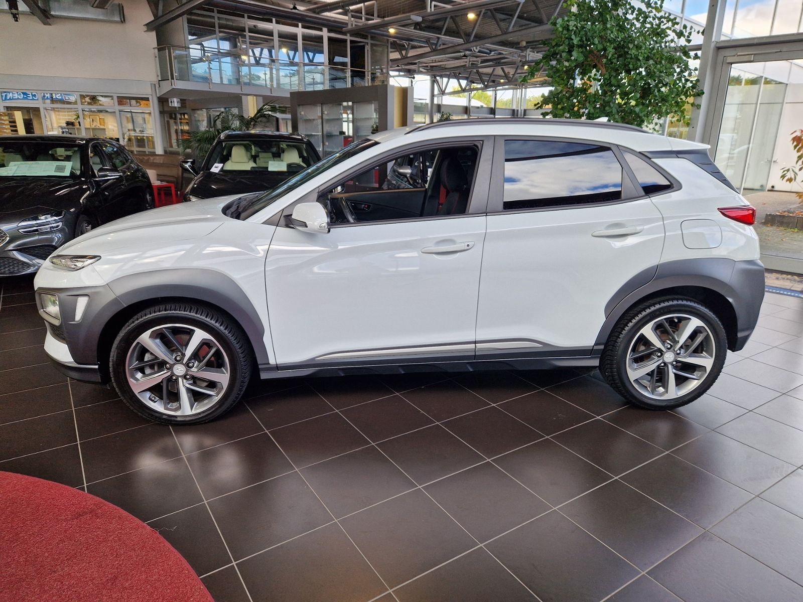 Fahrzeugabbildung Hyundai KONA Style 4WD LED NAVI ALU