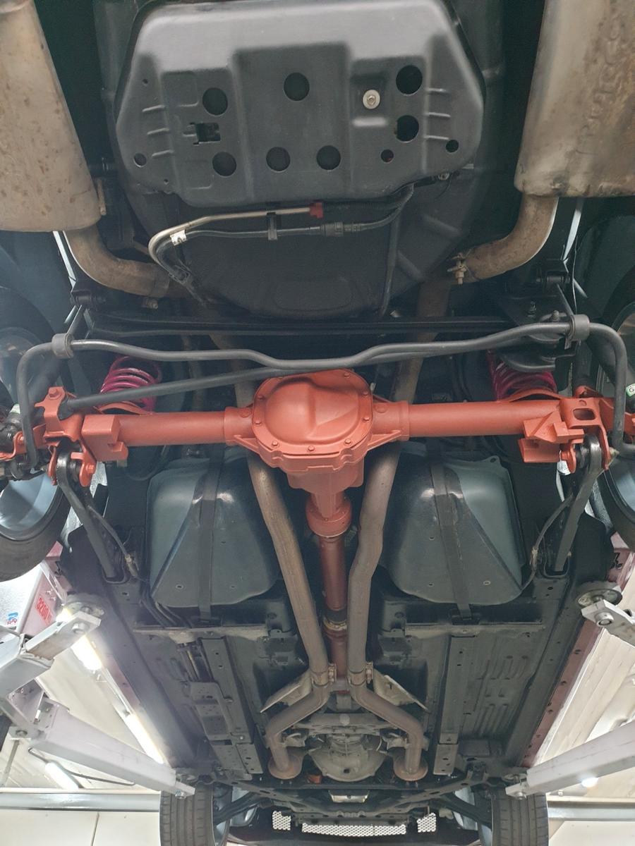 Ford Mustang GT   V8 - Handschalter!