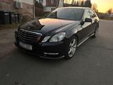 Mercedes-Benz Mercedes Benz w212 e220 amg auch Tausch mö... - Mercedes-Benz E 220 aus 2012 mit Diesel-Antrieb: Limousine