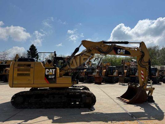 CAT 323 FL