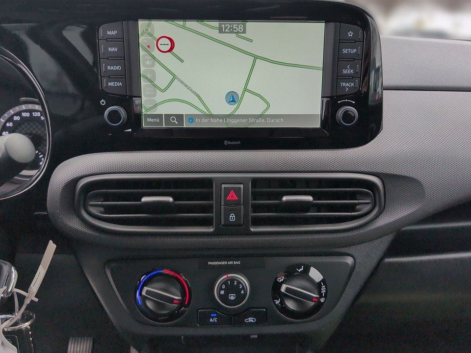 Fahrzeugabbildung Hyundai i10 1.0 EDITION30+ 1HD 2J-GARANTIE 16ALU+NAV+PDC