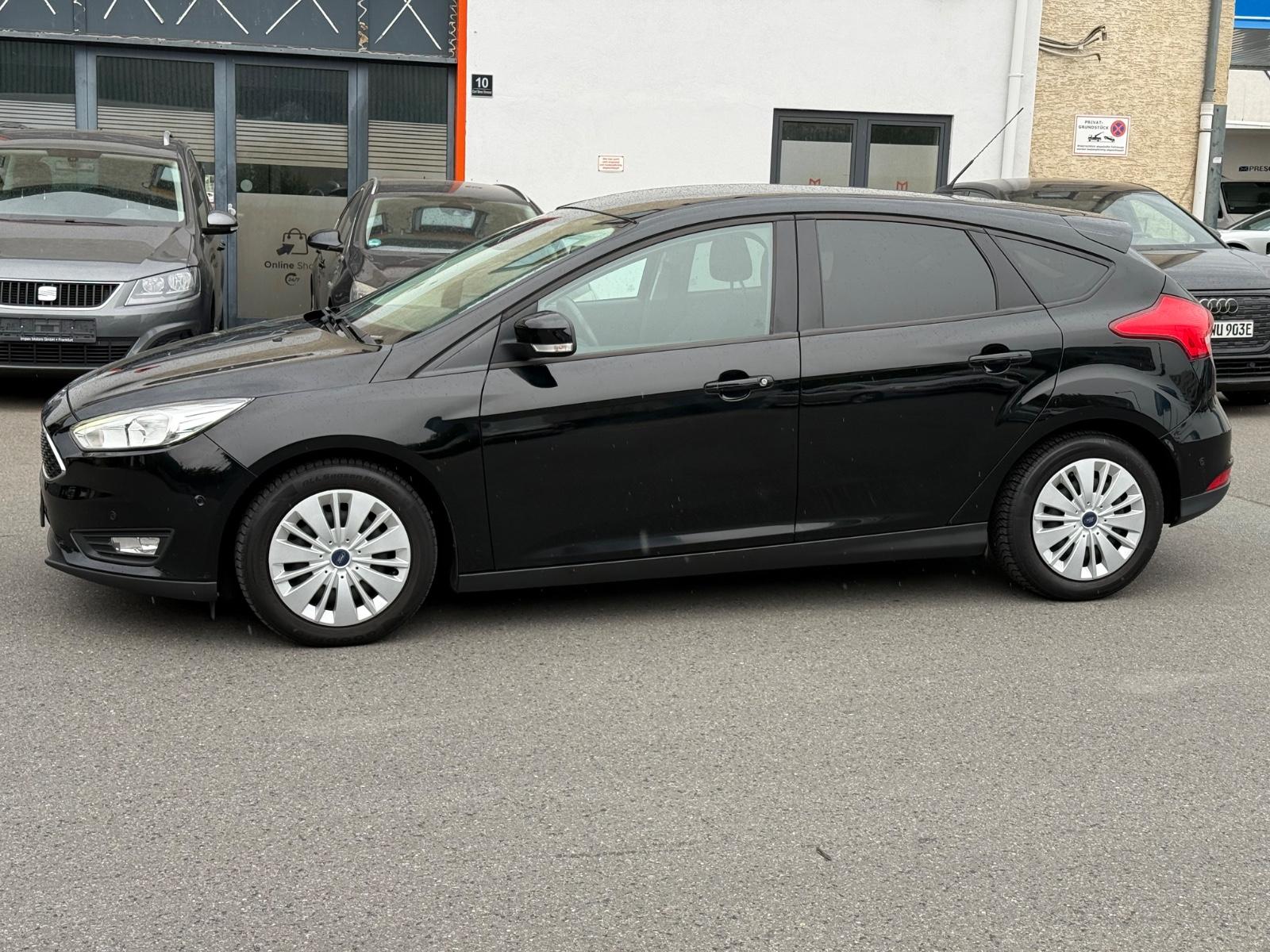 Ford Focus Lim. Business*Navi*2.Hand*Sehr Gepflegt*PD