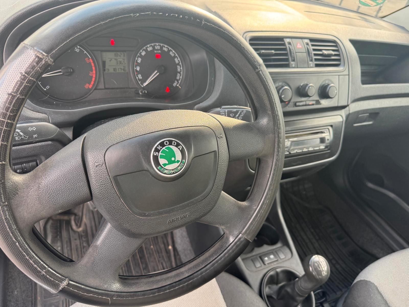 Skoda Fabia 2010 — photo 8