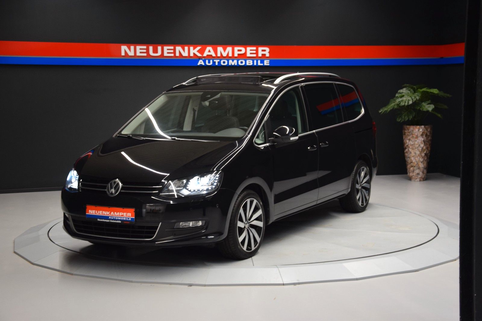 Fahrzeugabbildung Volkswagen Sharan Join Pano ACC Easy-Open Kamera Bi-Xenon