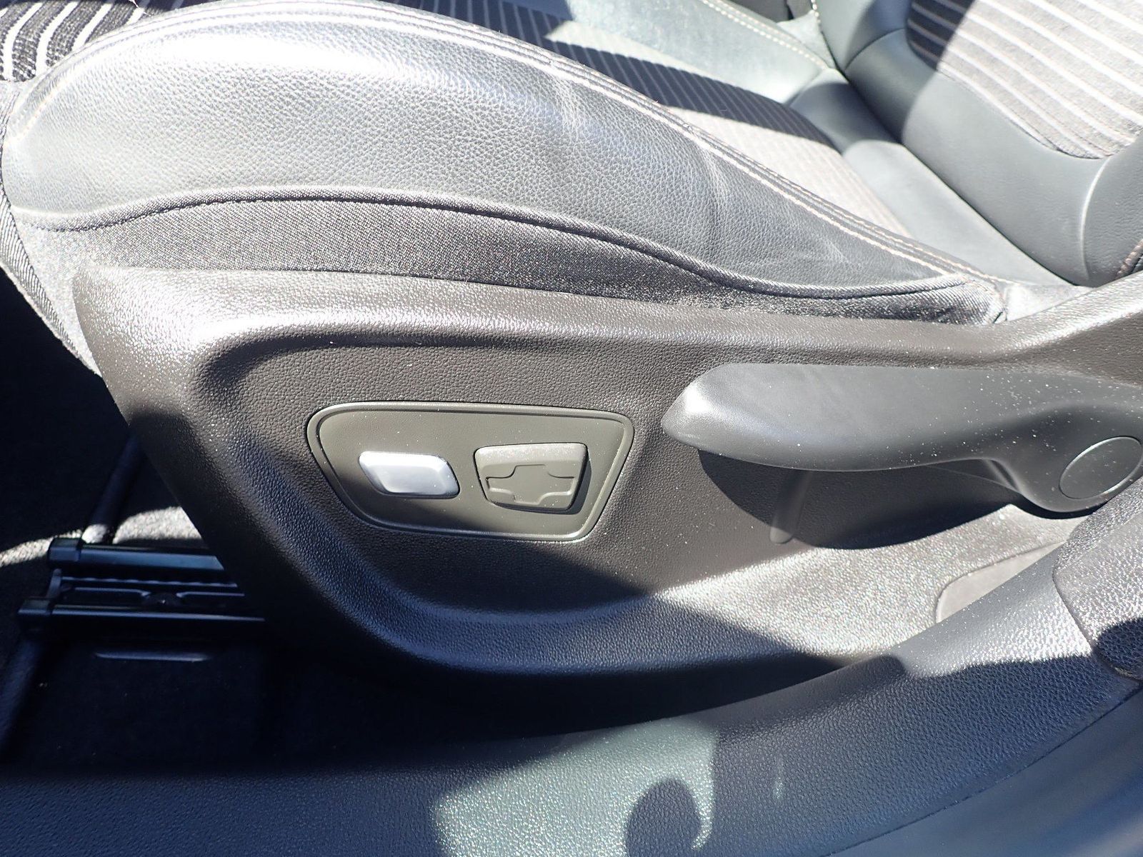 Fahrzeugabbildung Renault Talisman Grandtour Limited TCe 225 EDC