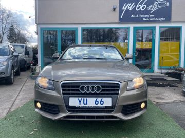 Audi A4 - 1