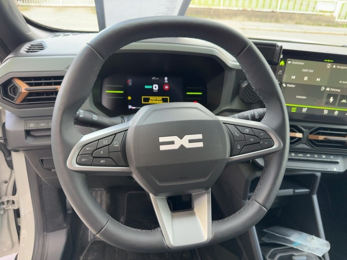 Fahrzeugabbildung Dacia Duster Neuer Extreme HYBRID 140