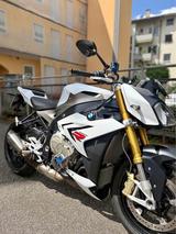 BMW S1000 R - Motorräder in Halle