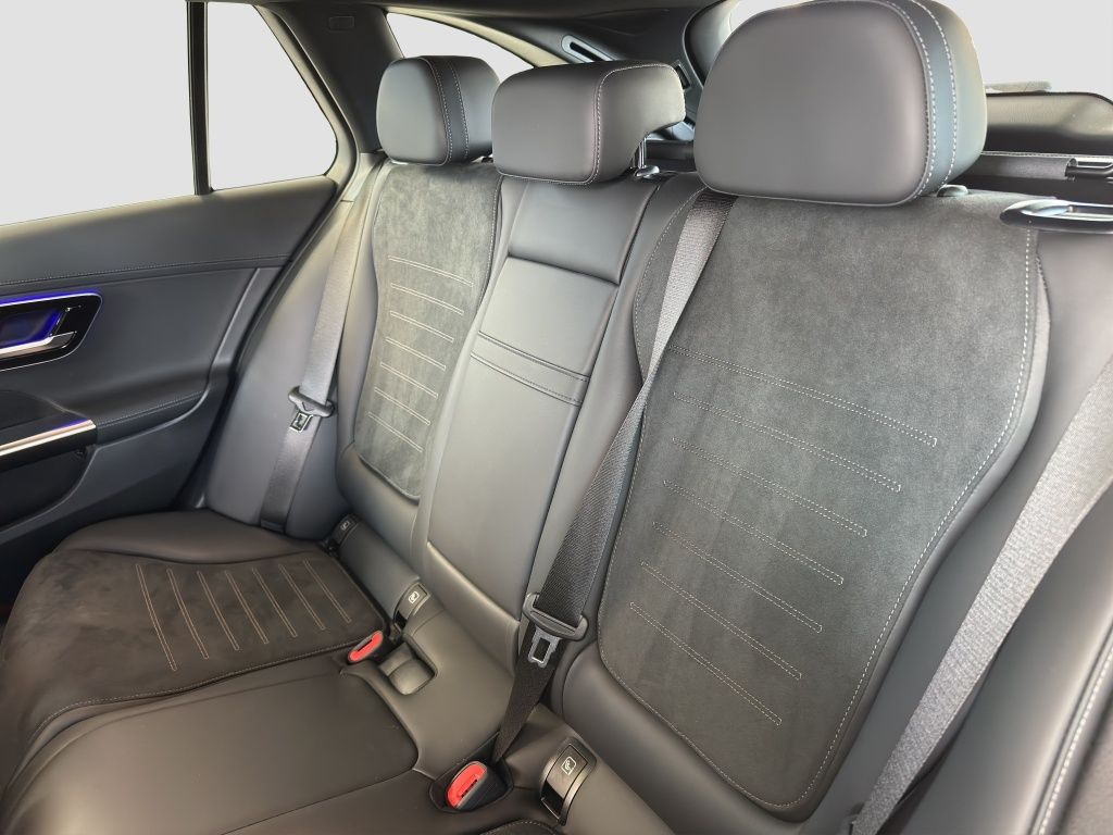 Fahrzeugabbildung Mercedes-Benz C 300 T-Modell AHK*KeyLess*LED*PDC*ParkAss*SpurH