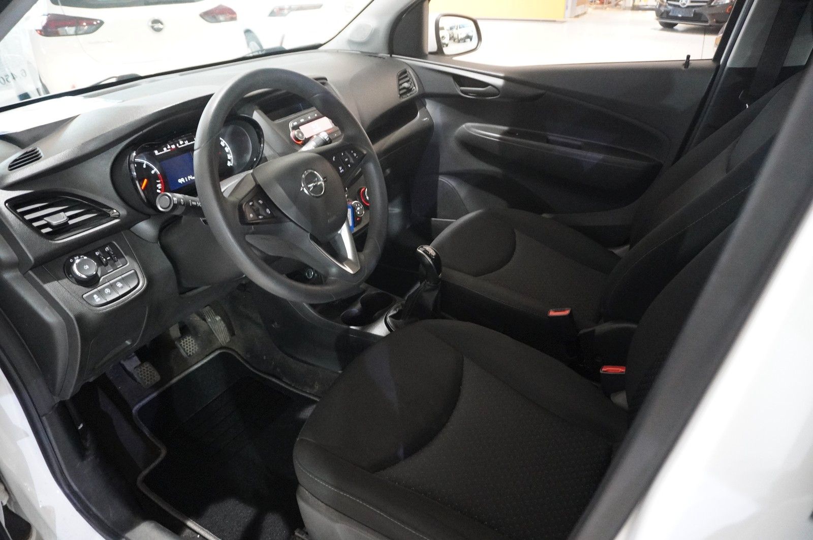 Fahrzeugabbildung Opel Karl 1.0 EDITION 5-TÜR KLIMA/USB/TEMP./BT