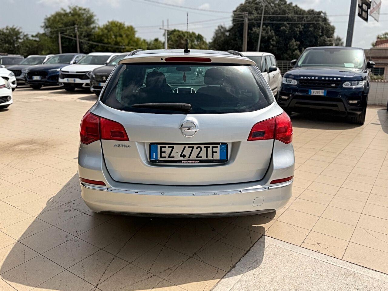 Opel Astra 2015 — photo 8