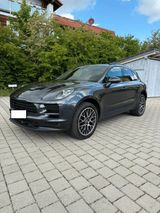 Porsche Macan Sommer-Winterreifen auf Alufelgen - Porsche Macan in München