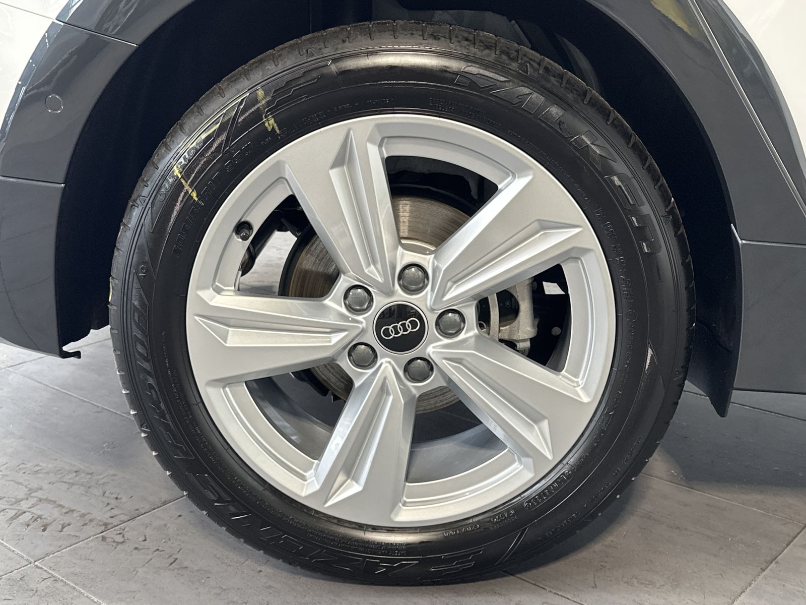 Fahrzeugabbildung Audi A3 35 TFSI allstreet NAV+LED+SONOS+17ZO+ACC+1HD