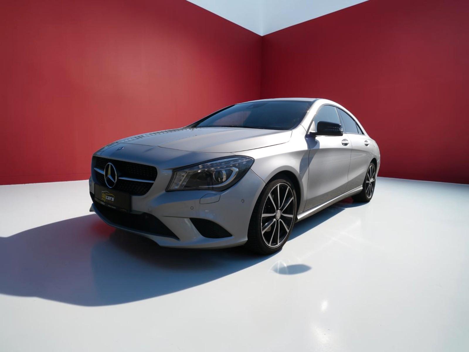 Mercedes-Benz CLA 180 Urban, Leder, Command, Kamera, Sound