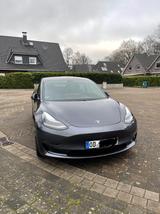 Tesla Model 3 Allradantrieb mit Dualmotor Performa... - Tesla Gebrauchtwagen in Hamburg