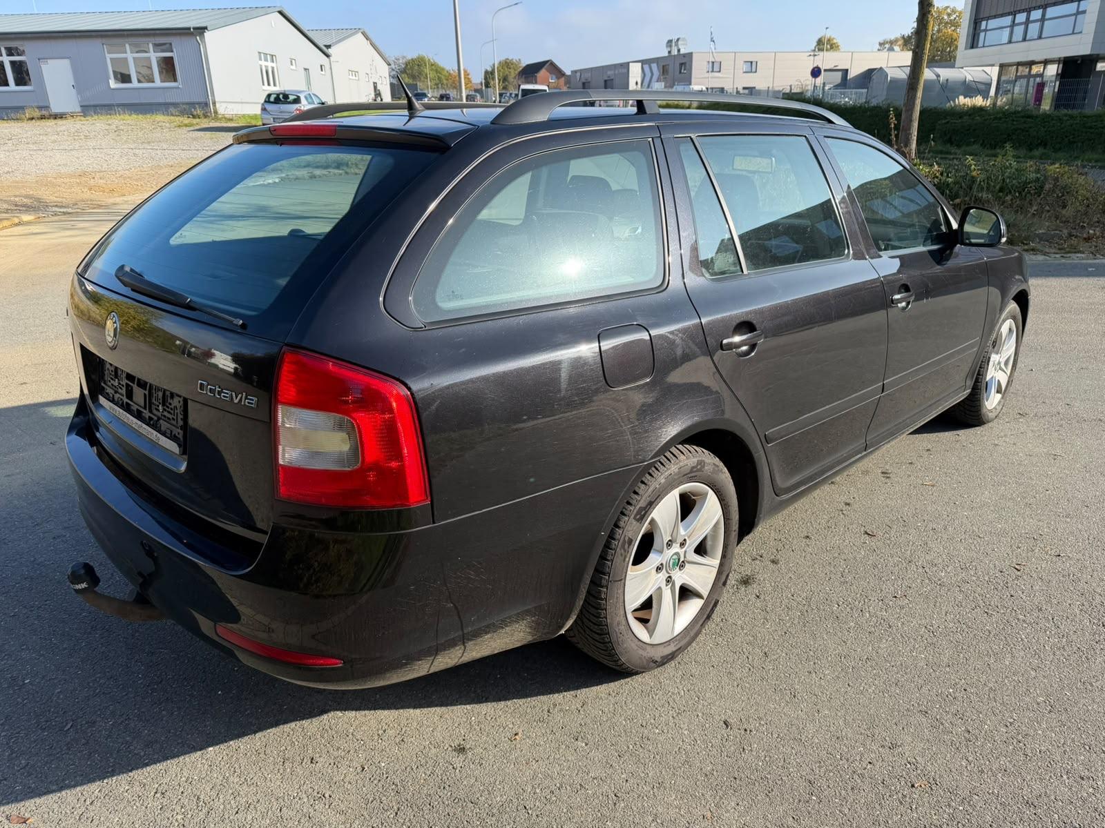 Skoda Octavia 2010 — photo 8