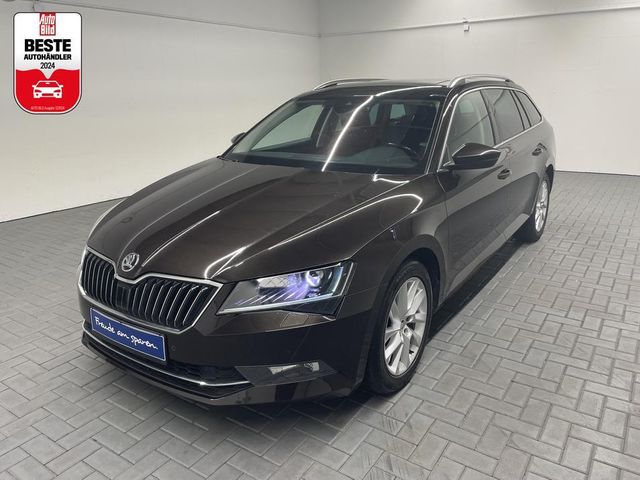 Skoda Superb Combi Style Xenon/Navi/Pano/Sitzlüftg./AH