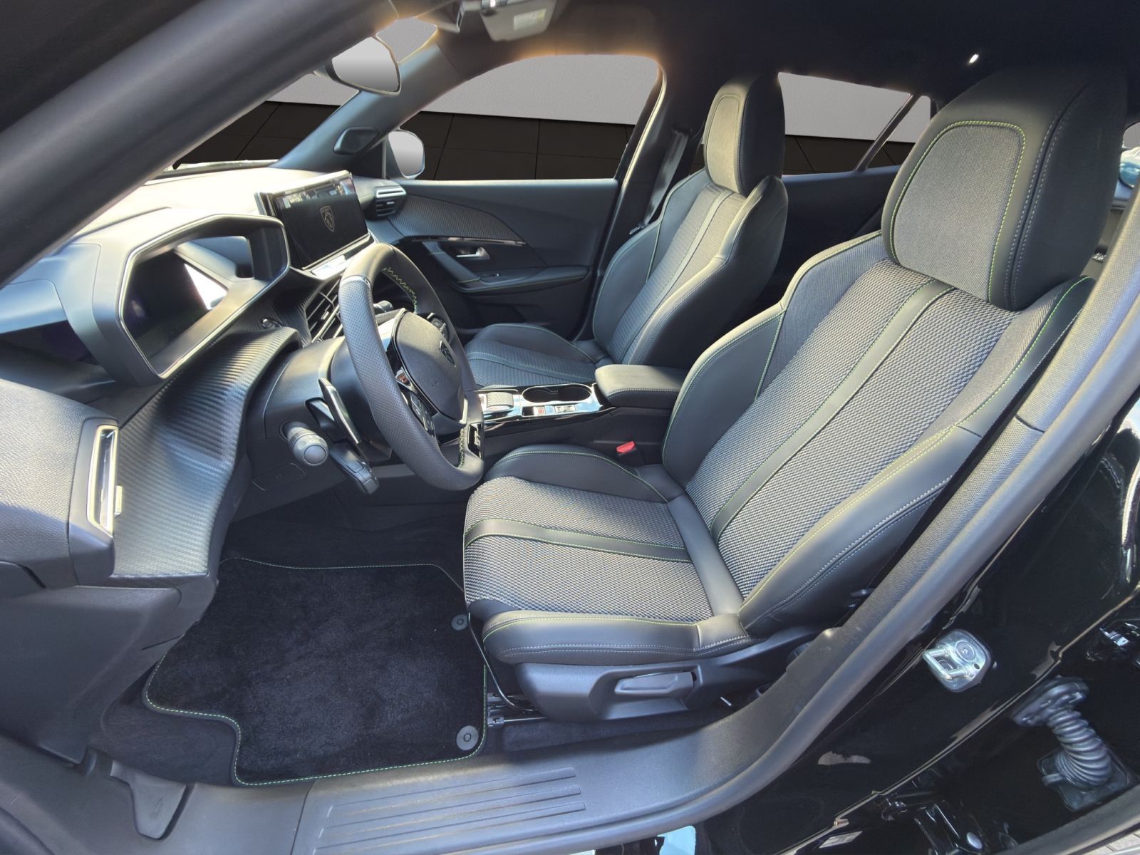 Peugeot 2008 - Bild 9