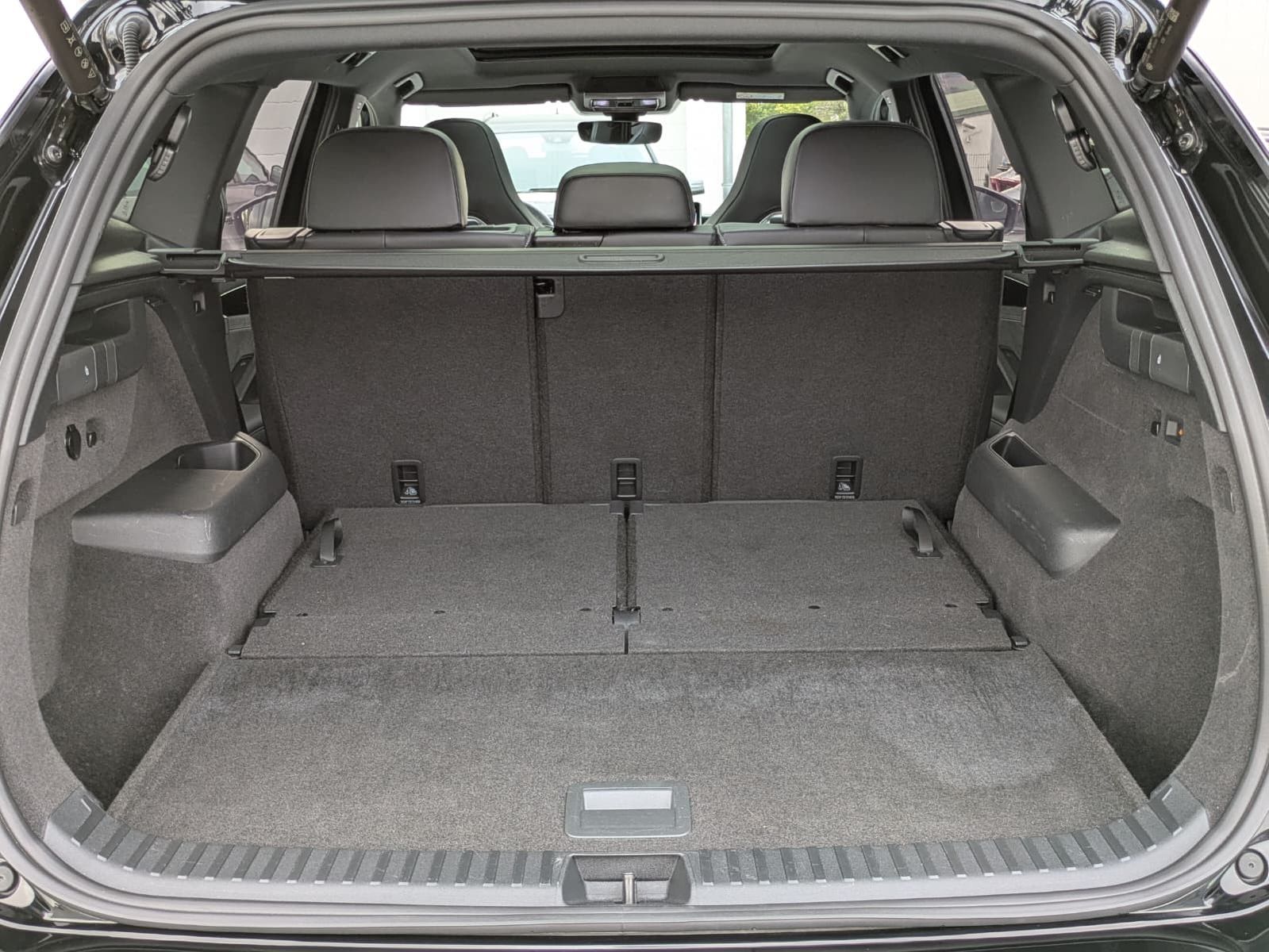 Fahrzeugabbildung Volkswagen Tayron 2.0 TDI 4M R-Line 7Si*MATRIX*AHK*PANO*HUD