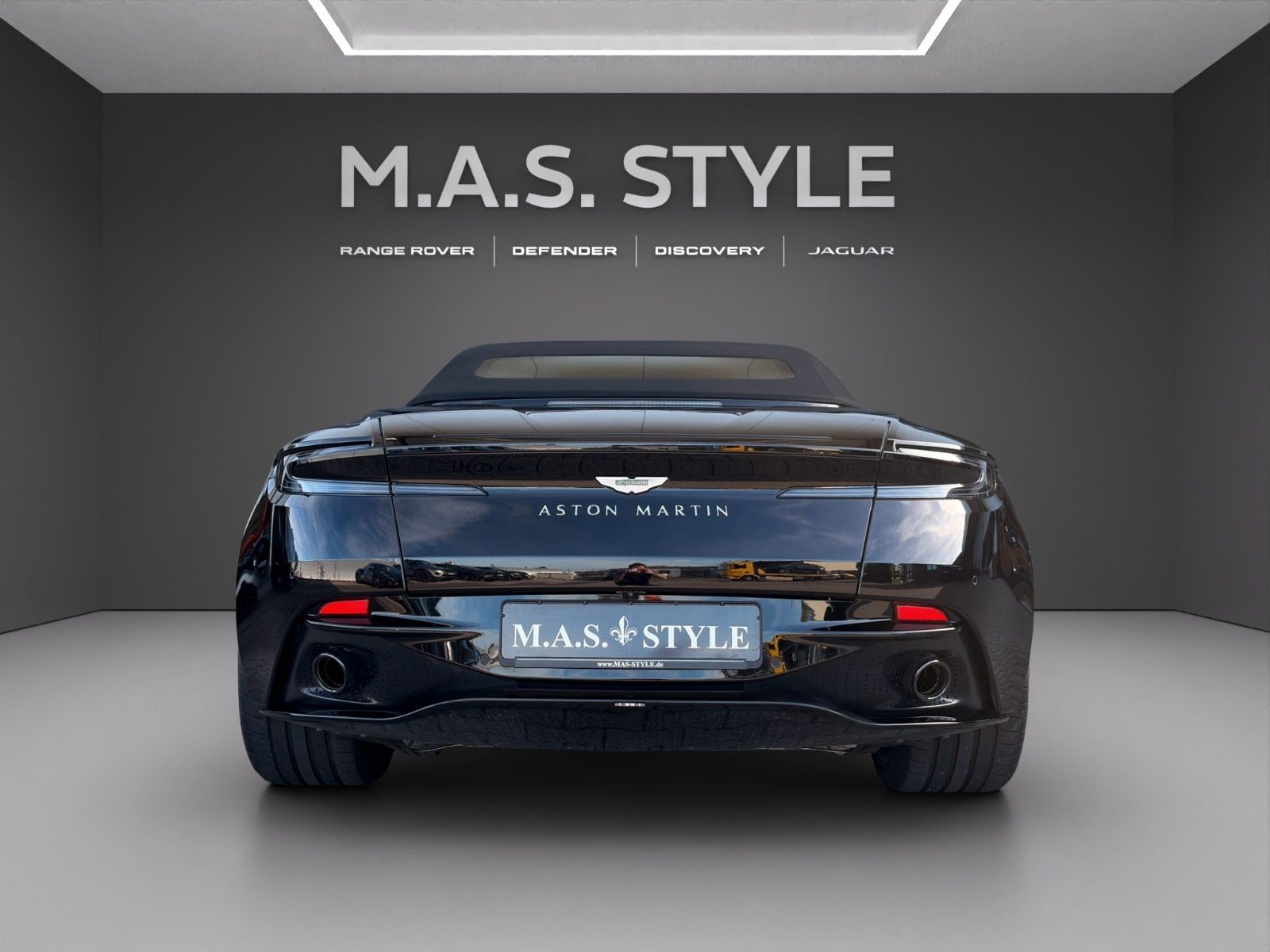 Fahrzeugabbildung Aston Martin DB12 4.0 V8 Volante PPF Bowers & Wilkins