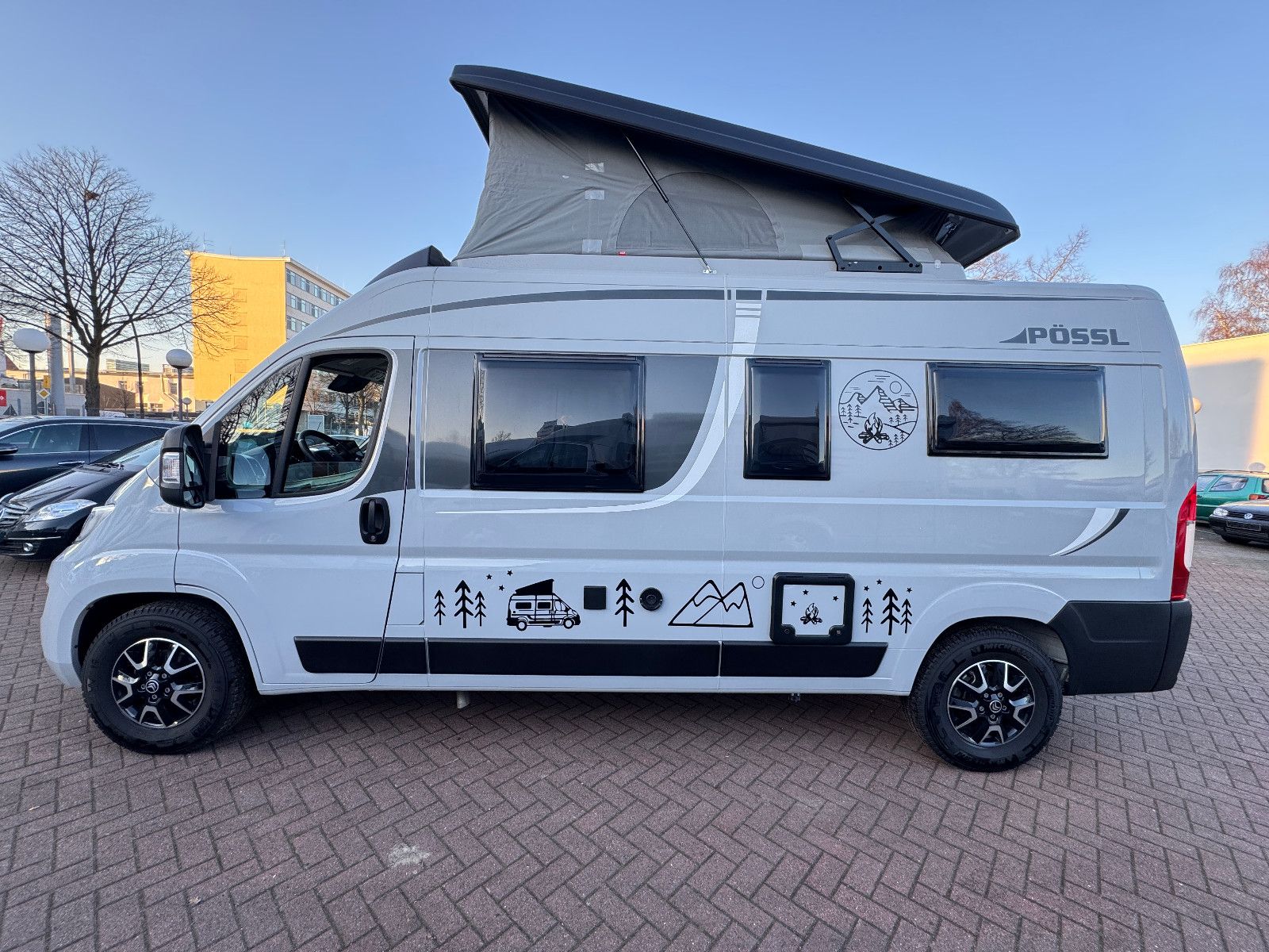 Fahrzeugabbildung Pössl 600 2WIN R PLUS CITROEN SCHLAFDACH AHK KAMERA