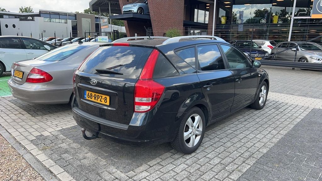 Kia cee'd / Ceed Sporty Wagon 1.4 CVVT Seven Leder n