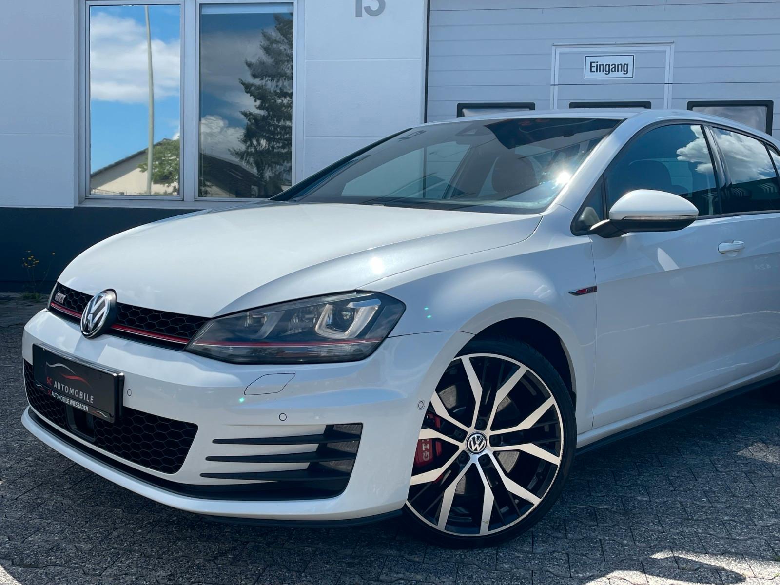 Volkswagen Golf VII GTI Performance DSG | R.KAMERA |