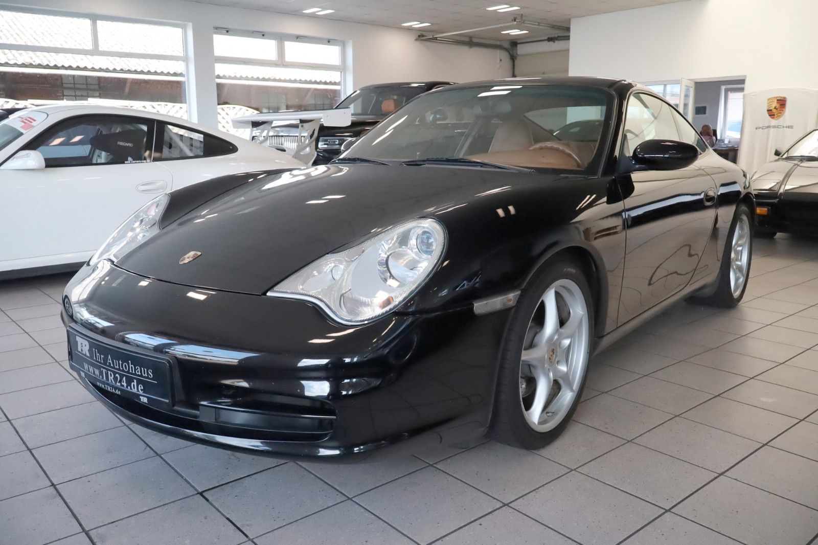 Fahrzeugabbildung Porsche 911 996 Carrera BRD, Xenon, Schiebedach, 18Zoll