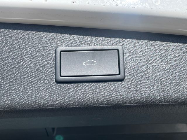 Leon Sportstourer VZ e-Hybrid *Navi/AHK/SHZ*
