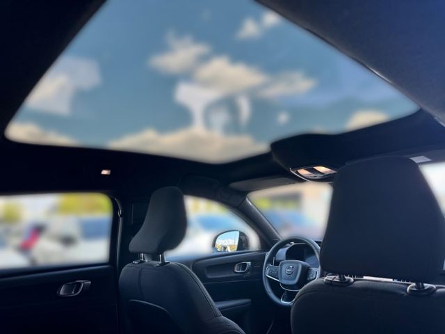 VOLVO C40 (Bild 24 von Array)