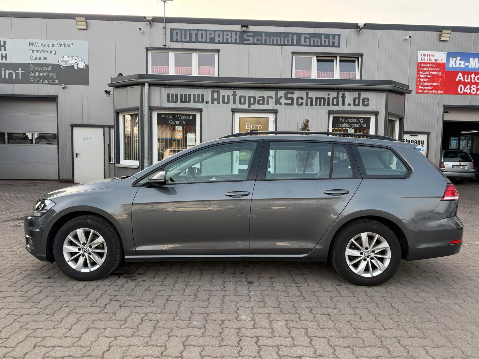 Volkswagen Golf VII Variant AHK°AUTOM°SZHG°TEMPOM°MFLR°SH!