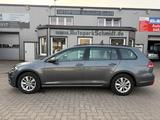 Volkswagen Golf VII Variant AHK°AUTOM°SZHG°TEMPOM°MFLR°SH! - Gebrauchtwagen in Itzehoe