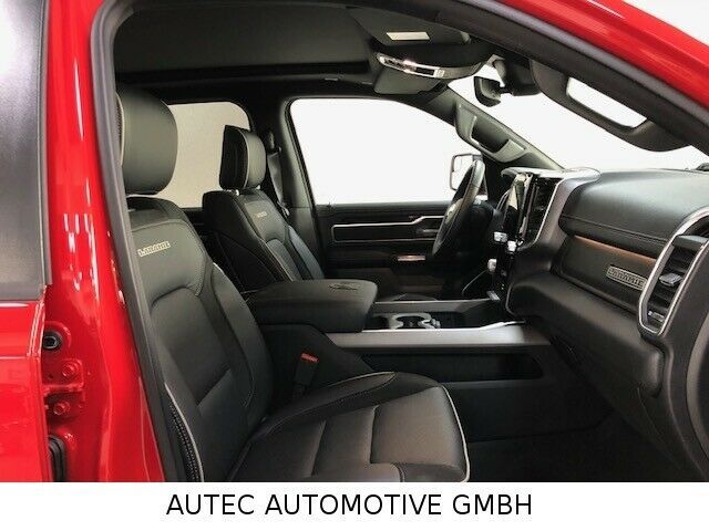 Fahrzeugabbildung Dodge LARAMIE SPORT NIGHT ED-OFF ROAD-LPG-LUFTF.