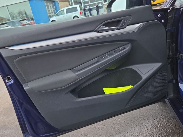 Golf Variant LIFE 2.0 TDI SCR DSG AHK