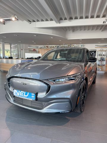 Ford Mustang Mach-E Premium AWD