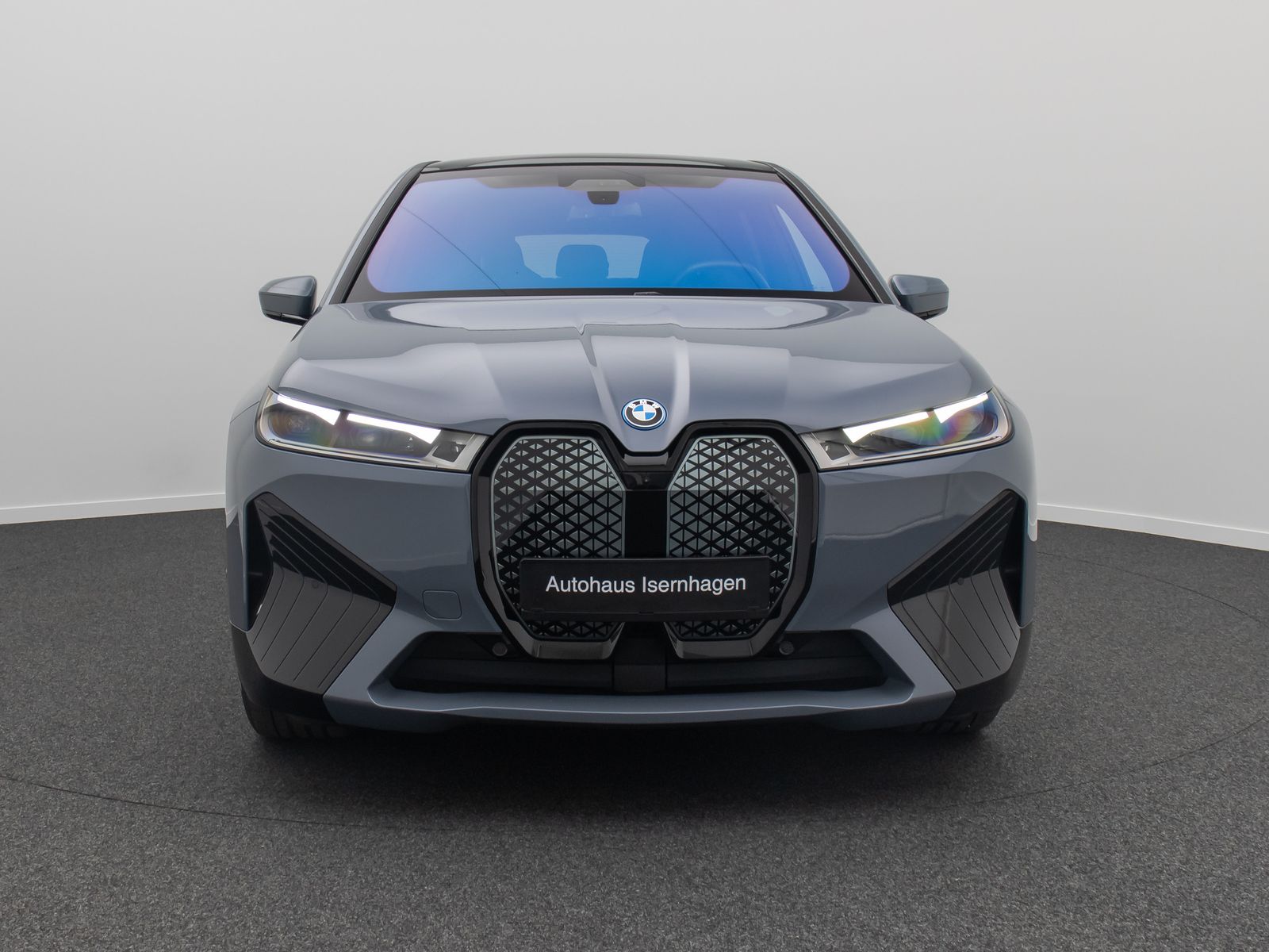 Fahrzeugabbildung BMW iX xD50 360°Laser B&W SoftC SkyLounge DAB 22Zoll