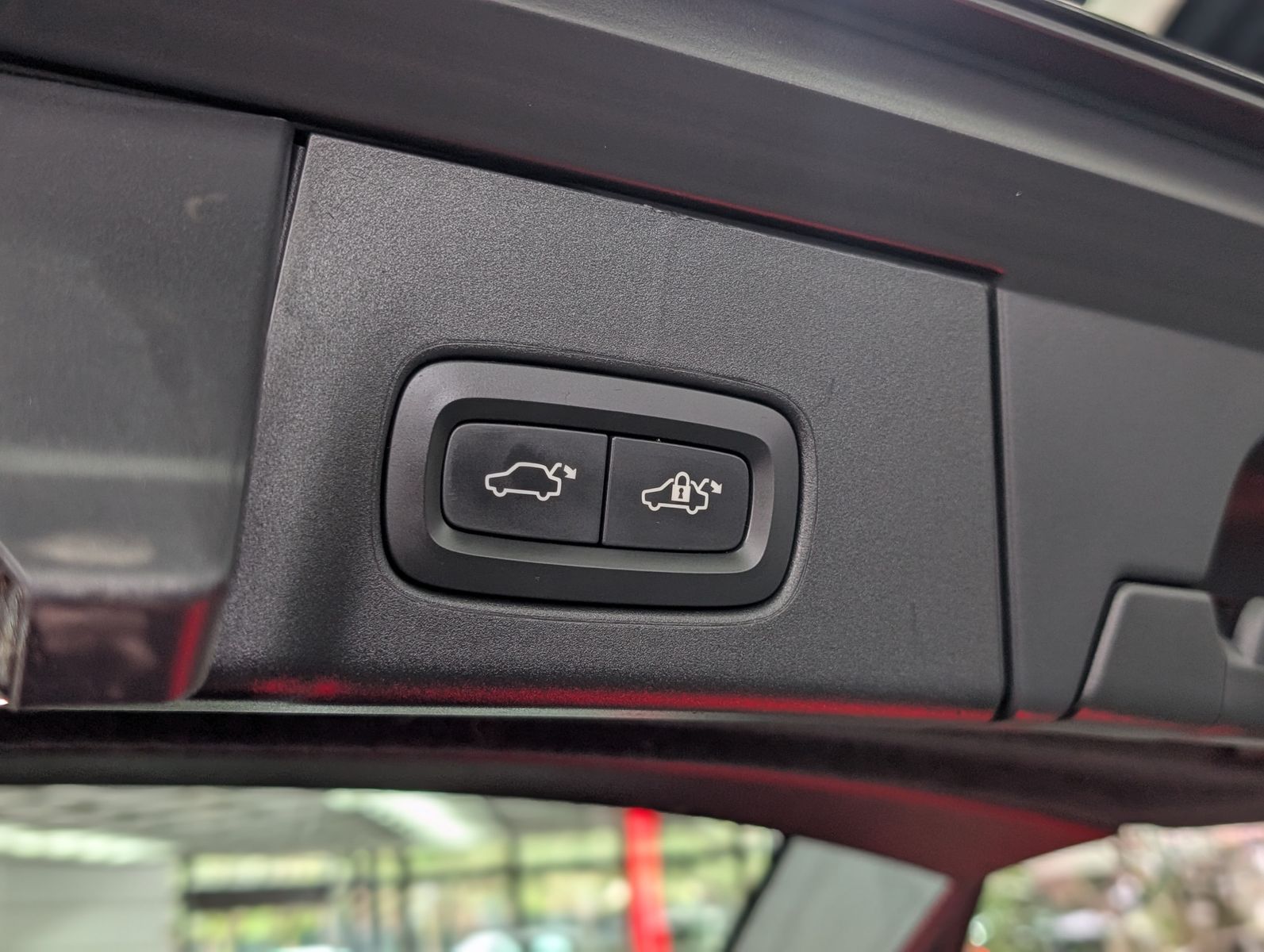 Fahrzeugabbildung Volvo V90 R Design VIRT MEMO KAM SHZ LEDER LED APP 19"