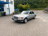 Mercedes-Benz Mercedes Benz W124 320 - Mercedes-Benz 320 aus 1993