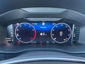 Skoda Karoq 1.5 TSI Tour *AHK*NAVI*SHZ*KESSY*MATRIX*