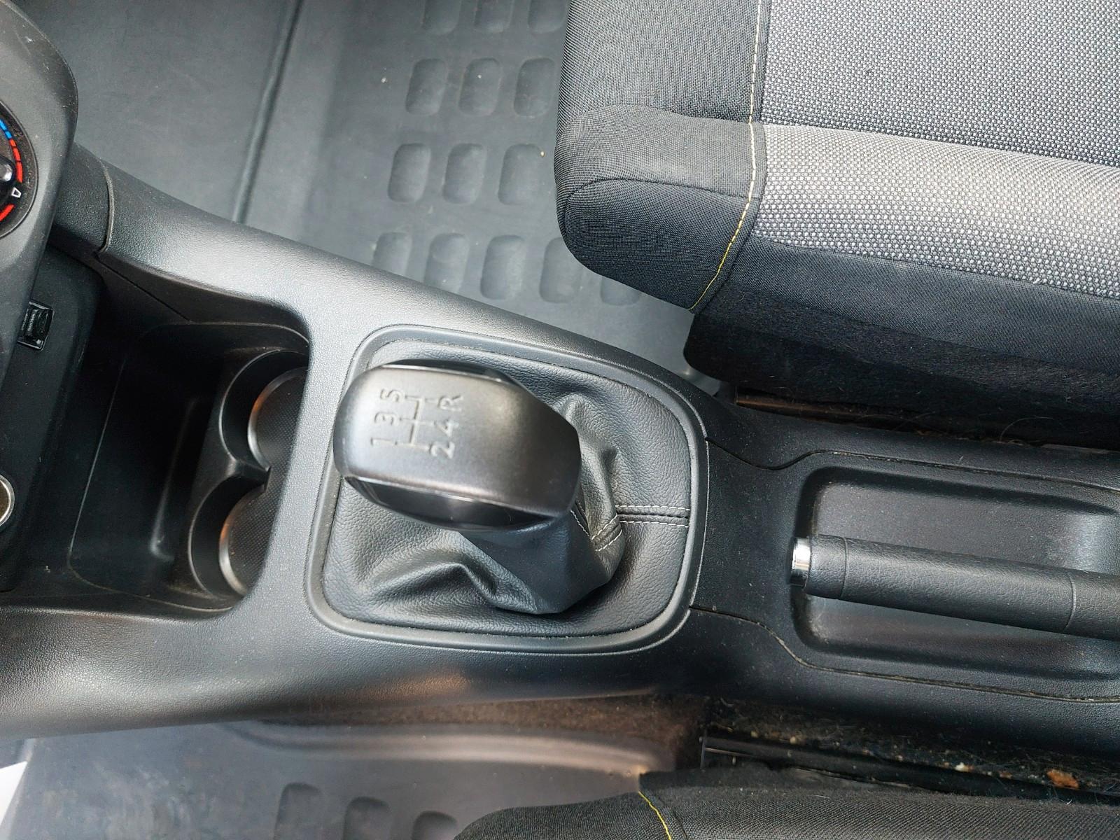 Citroën C3 Feel 1.2VTI Zahnriemen neu!
