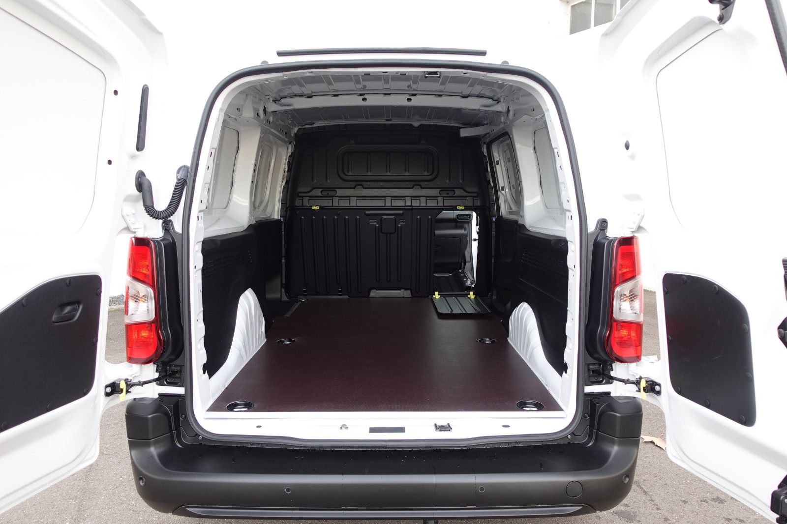 Fahrzeugabbildung Opel Combo Cargo XL erhöhte Nutzlast - Allwetter