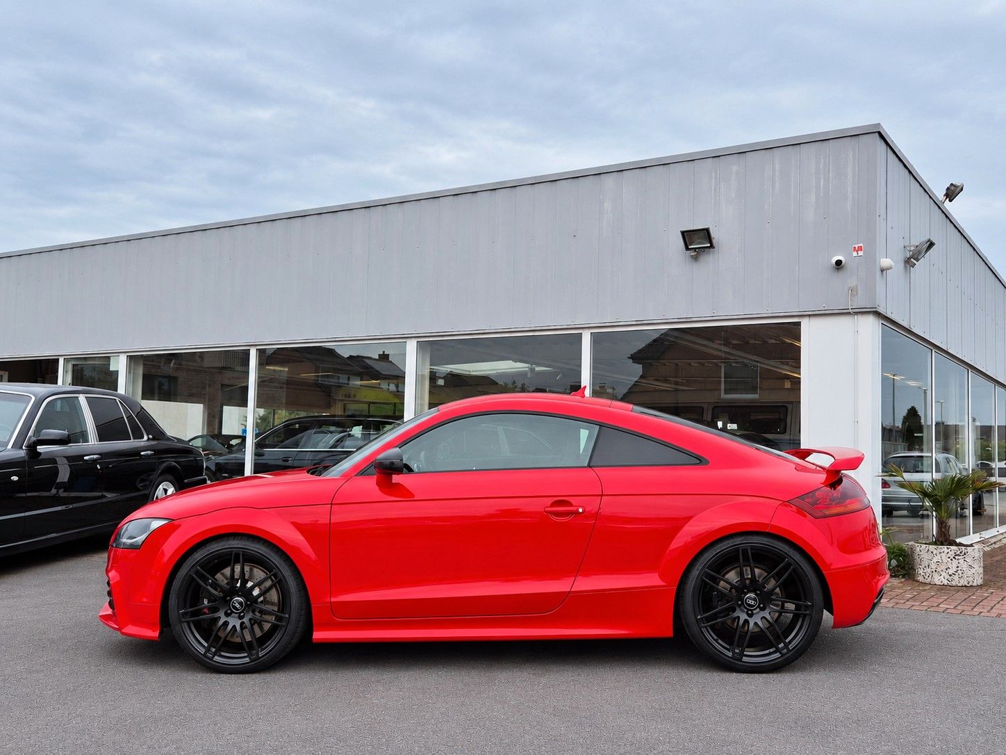 Fahrzeugabbildung Audi TT RS plus/Schalen/1A Historie/Erstlack/Traum